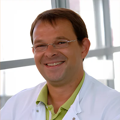 Pic of Dr. Oliver Sedlaczek